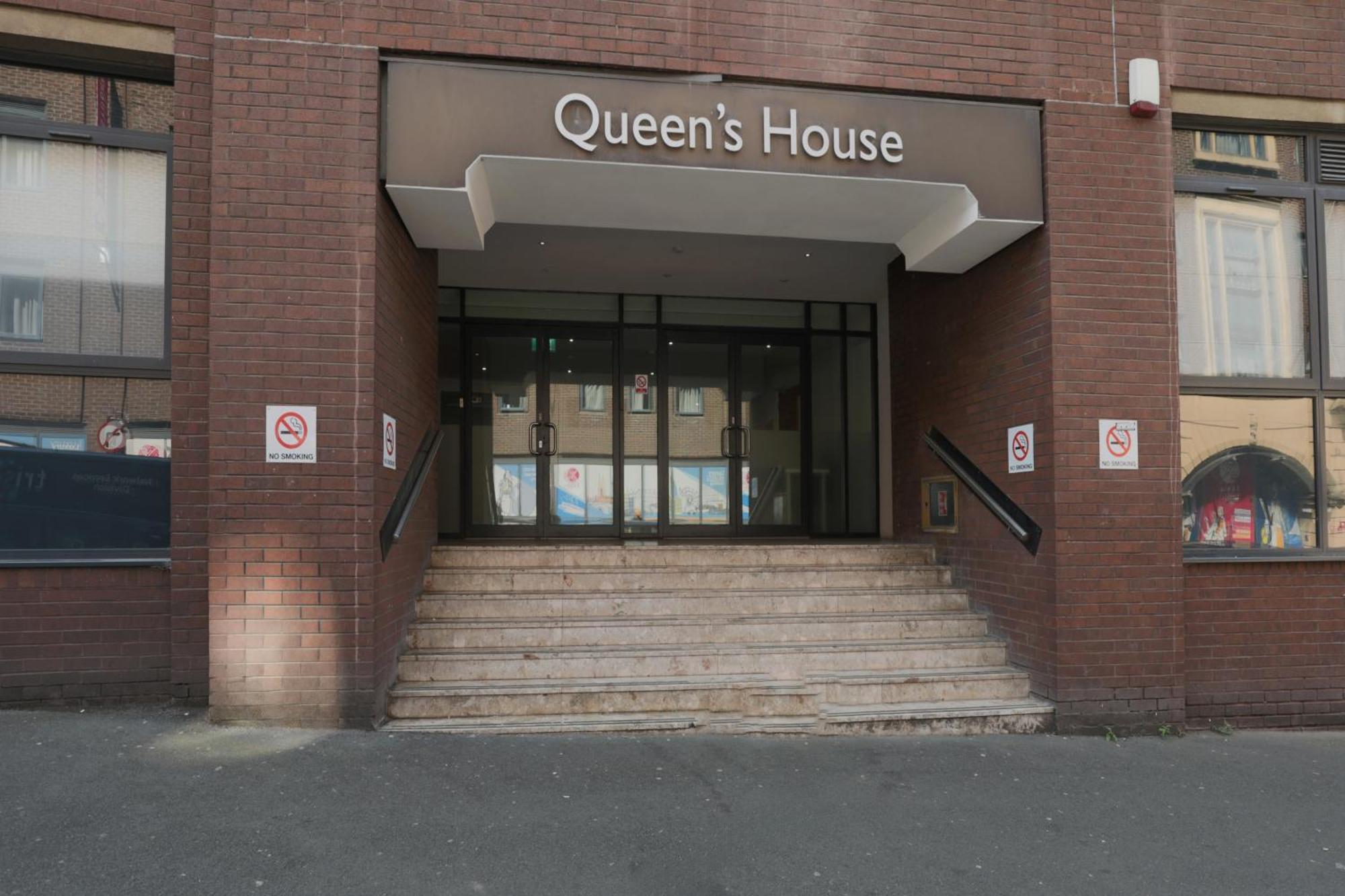 Heart Of The 1 Bed Flat Queenshouse * Sheffield
